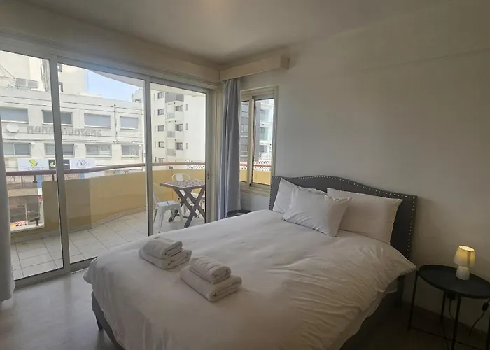 Апартаменти Elion